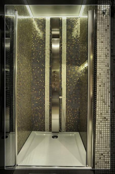 Vision Luxury Apartment Rynek Breslavia Esterno foto